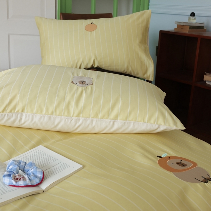 91家纺网 家纺一手货源 找家纺 棉眠 2025新款60支全棉卡比巴拉刺绣款床单四件套 你的橘子掉了-黄