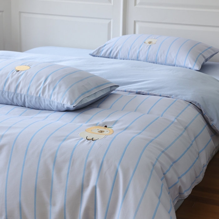 91家纺网 家纺一手货源 找家纺 棉眠 2025新款60支全棉卡比巴拉刺绣款床单四件套 你的橘子掉了-蓝灰