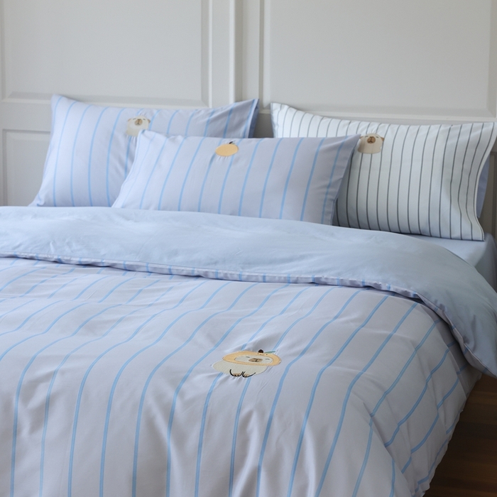 91家纺网 家纺一手货源 找家纺 棉眠 2025新款60支全棉卡比巴拉刺绣款床单四件套 你的橘子掉了-蓝灰