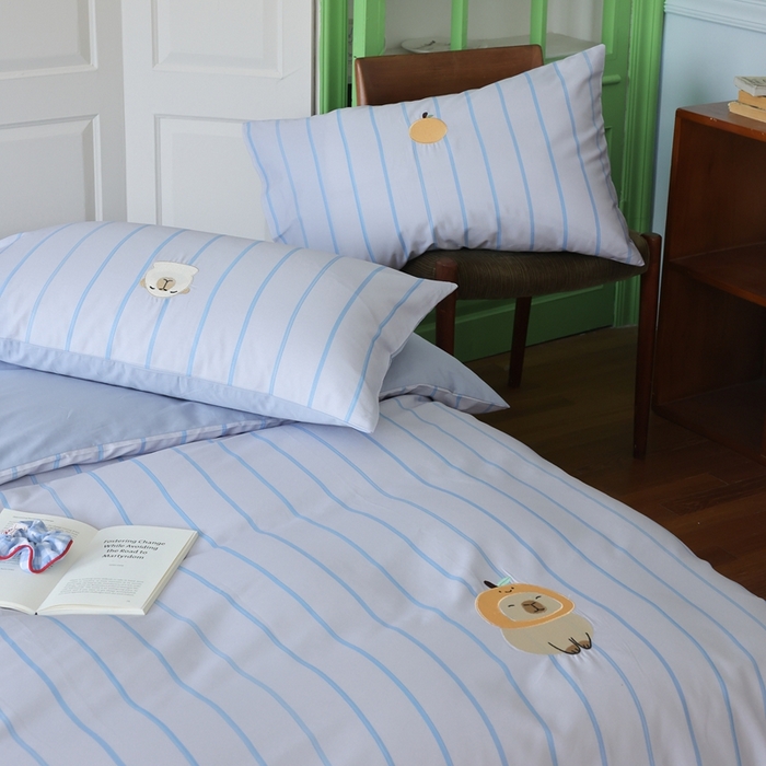 91家纺网 家纺一手货源 找家纺 棉眠 2025新款60支全棉卡比巴拉刺绣款床单四件套 你的橘子掉了-蓝灰