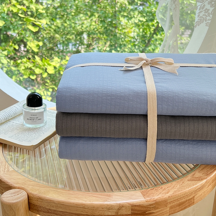 91家纺网 家纺一手货源 找家纺 彩韵家纺 2025新款超柔云感m双层纱四件套 双拼-冰雾蓝+烟雾灰