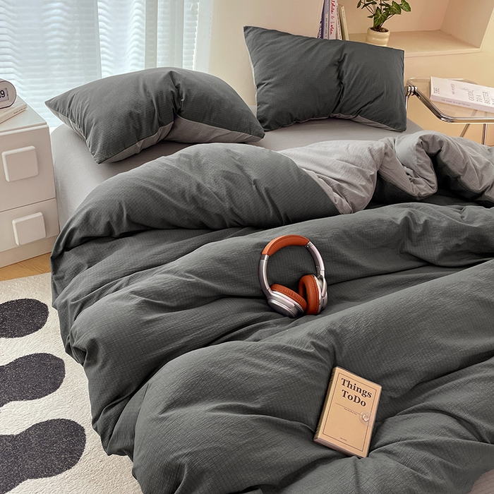 91家纺网 家纺一手货源 找家纺 彩韵家纺 2025新款超柔云感m双层纱四件套 双拼-情调黑+典雅灰