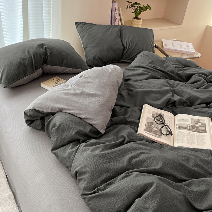 91家纺网 家纺一手货源 找家纺 彩韵家纺 2025新款超柔云感m双层纱四件套 双拼-情调黑+典雅灰