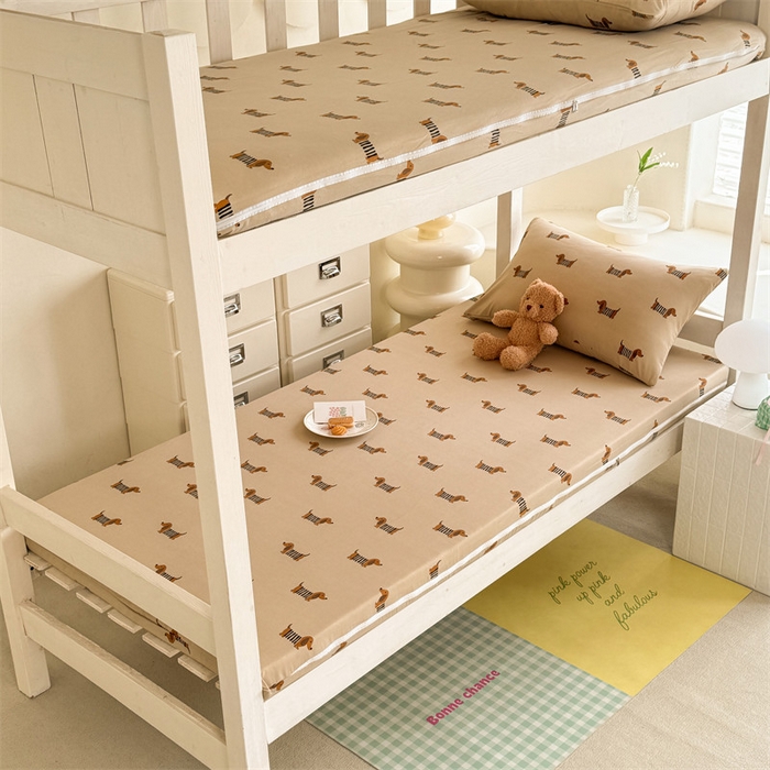 91家纺网 家纺一手货源 找家纺 多品家纺 2025春夏新款超柔水洗棉学生宿舍床垫套 复古狗