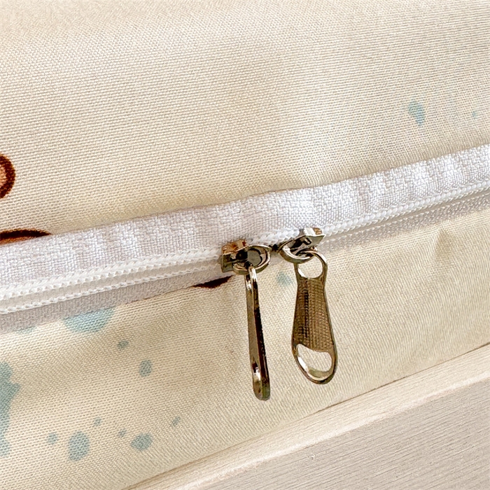 91家纺网 家纺一手货源 找家纺 多品家纺 2025春夏新款超柔水洗棉学生宿舍床垫套 快乐玩伴