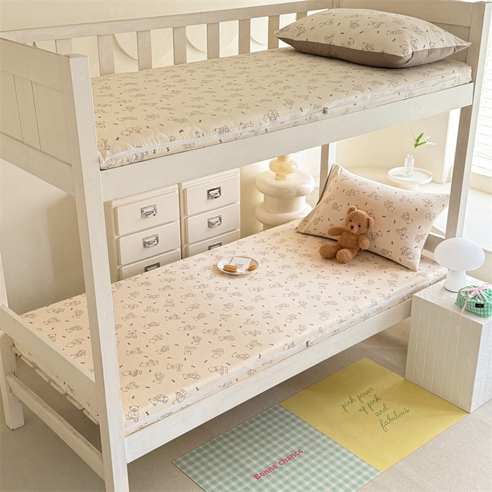 91家纺网 家纺一手货源 找家纺 多品家纺 2025春夏新款超柔水洗棉学生宿舍床垫套 满满熊