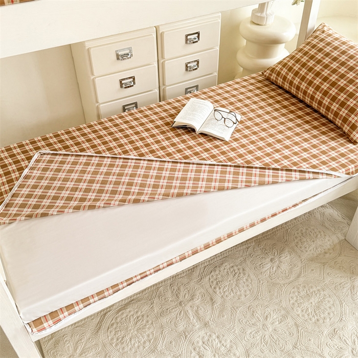 91家纺网 家纺一手货源 找家纺 多品家纺 2025春夏新款超柔水洗棉学生宿舍床垫套 时光