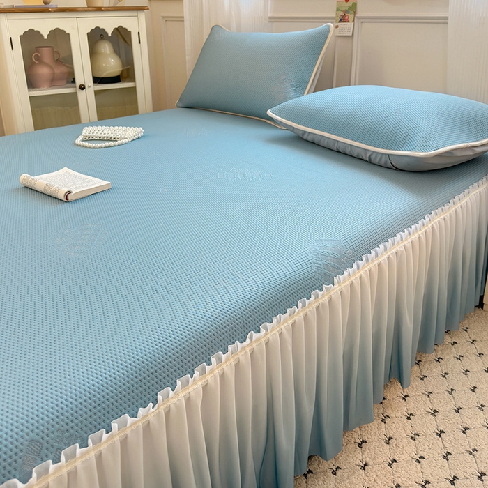 91家纺网 家纺一手货源 找家纺 美优兰2025新款PE提花凉感冰豆豆床裙 M豆蓝