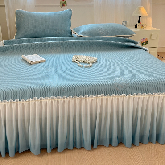 91家纺网 家纺一手货源 找家纺 美优兰2025新款PE提花凉感冰豆豆床裙 M豆蓝