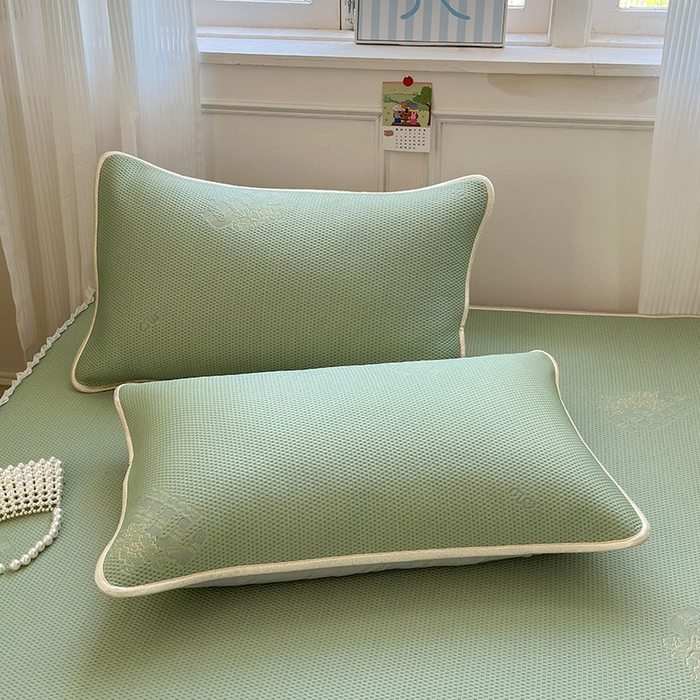 91家纺网 家纺一手货源 找家纺 美优兰2025新款PE提花凉感冰豆豆床裙 M豆绿