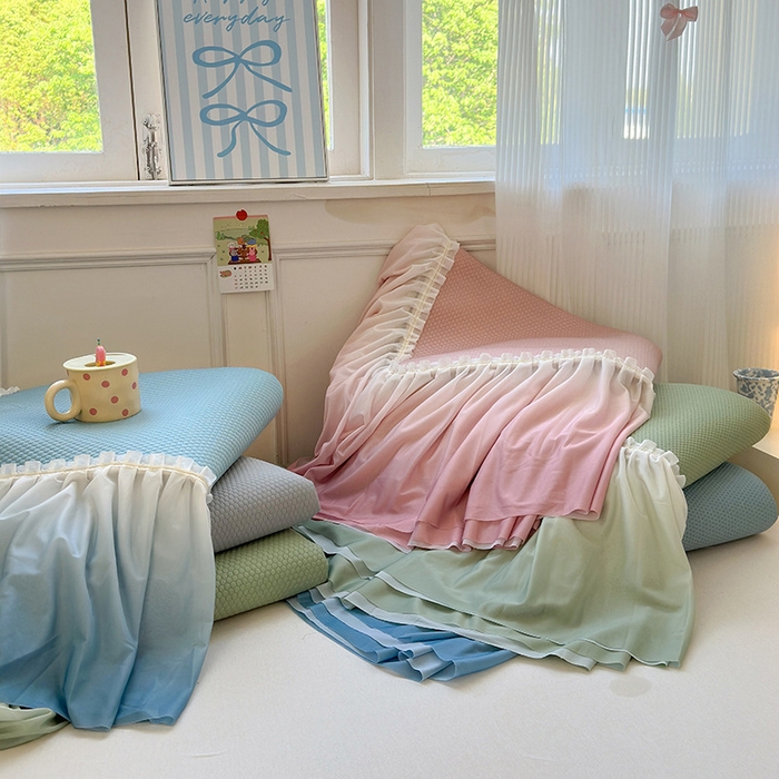 91家纺网 家纺一手货源 找家纺 美优兰2025新款PE提花凉感冰豆豆床裙 组合（仅供参考）