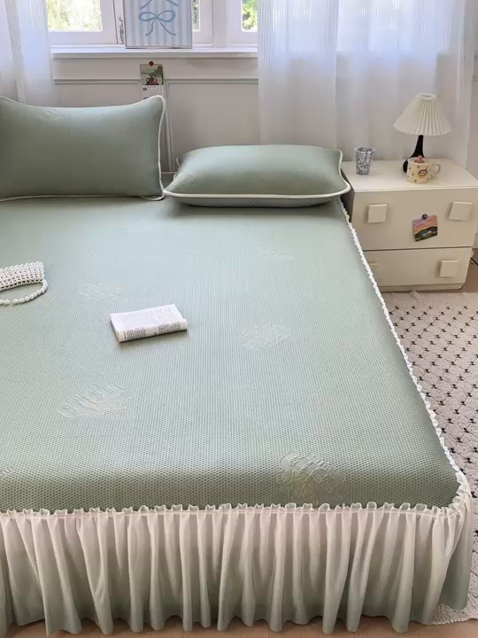 91家纺网 家纺一手货源 找家纺 美优兰2025新款PE提花凉感冰豆豆床裙 M豆绿