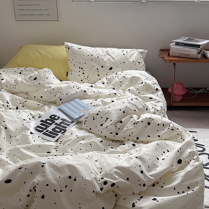 91家纺网 家纺一手货源 找家纺 柚可家居 2024新款40支斜纹纯棉四件套-摩卡点点 失焦黑白