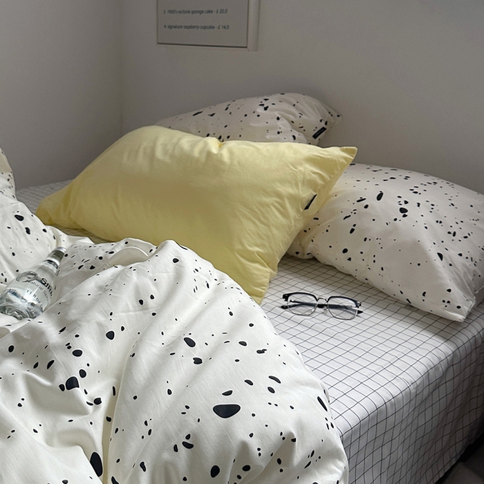 91家纺网 家纺一手货源 找家纺 柚可家居 2024新款40支斜纹纯棉四件套-摩卡点点 失焦黑白