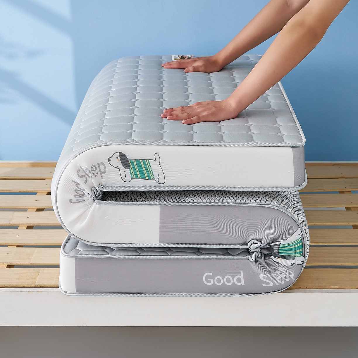 91家纺网 家纺一手货源 找家纺 元昊床垫 2025新款牛奶丝乳胶记忆海绵学生床垫 旺旺狗-布丁灰