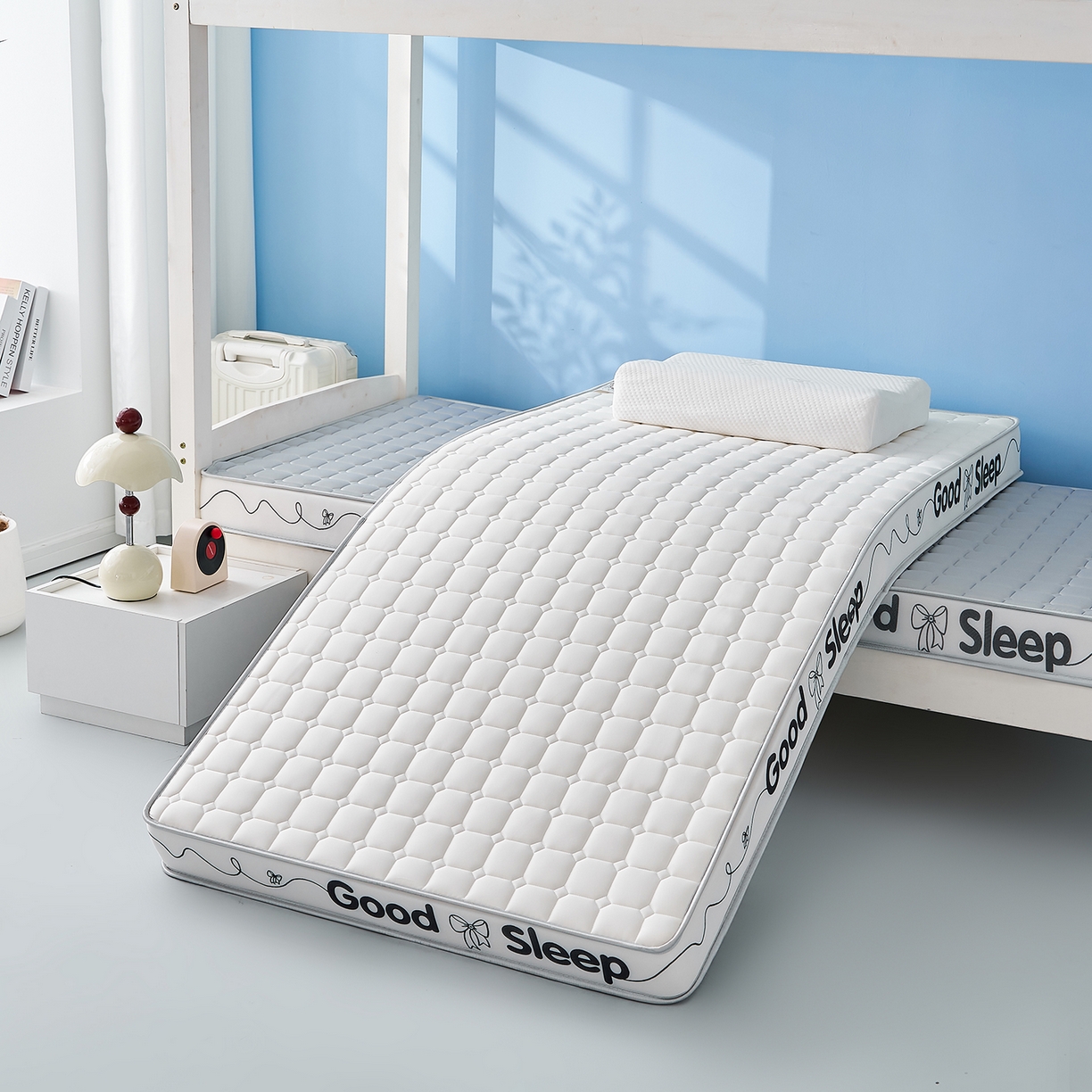 元昊床垫 2025新款牛奶丝乳胶记忆海绵学生床垫 蝴蝶结-向往白