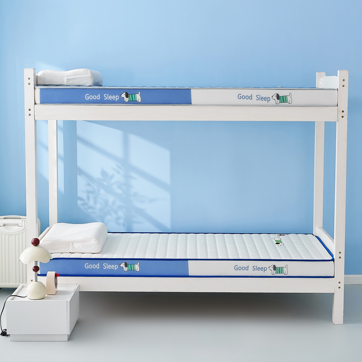 91家纺网 家纺一手货源 找家纺 元昊床垫 2025新款牛奶丝乳胶记忆海绵学生床垫 旺旺狗-蓝月白