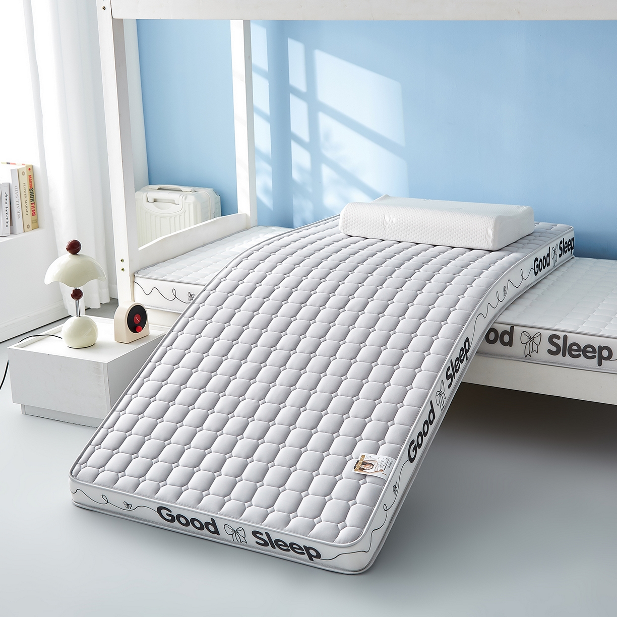 元昊床垫 2025新款牛奶丝乳胶记忆海绵学生床垫 蝴蝶结-落尘灰