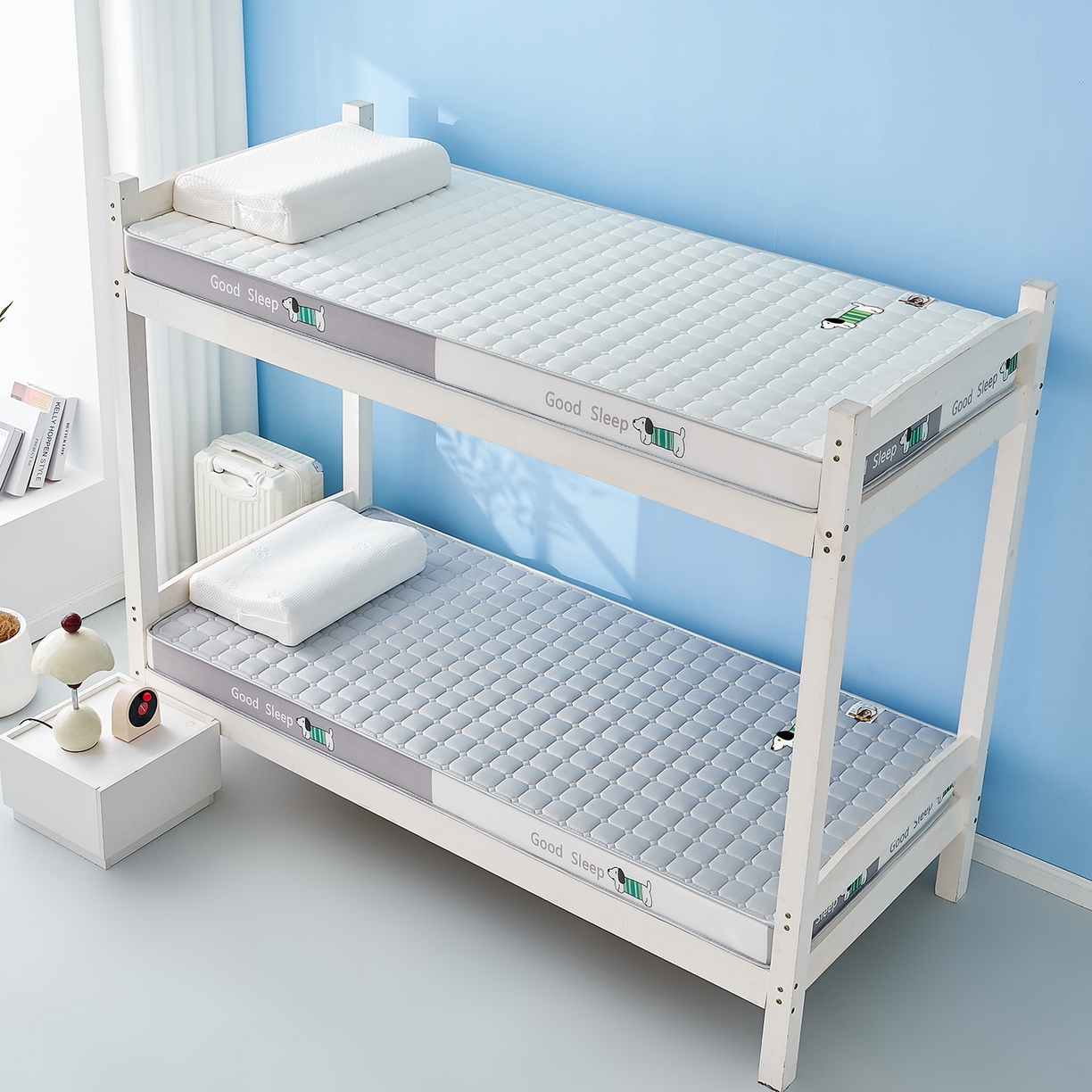 91家纺网 家纺一手货源 找家纺 元昊床垫 2025新款牛奶丝乳胶记忆海绵学生床垫 旺旺狗-布丁白