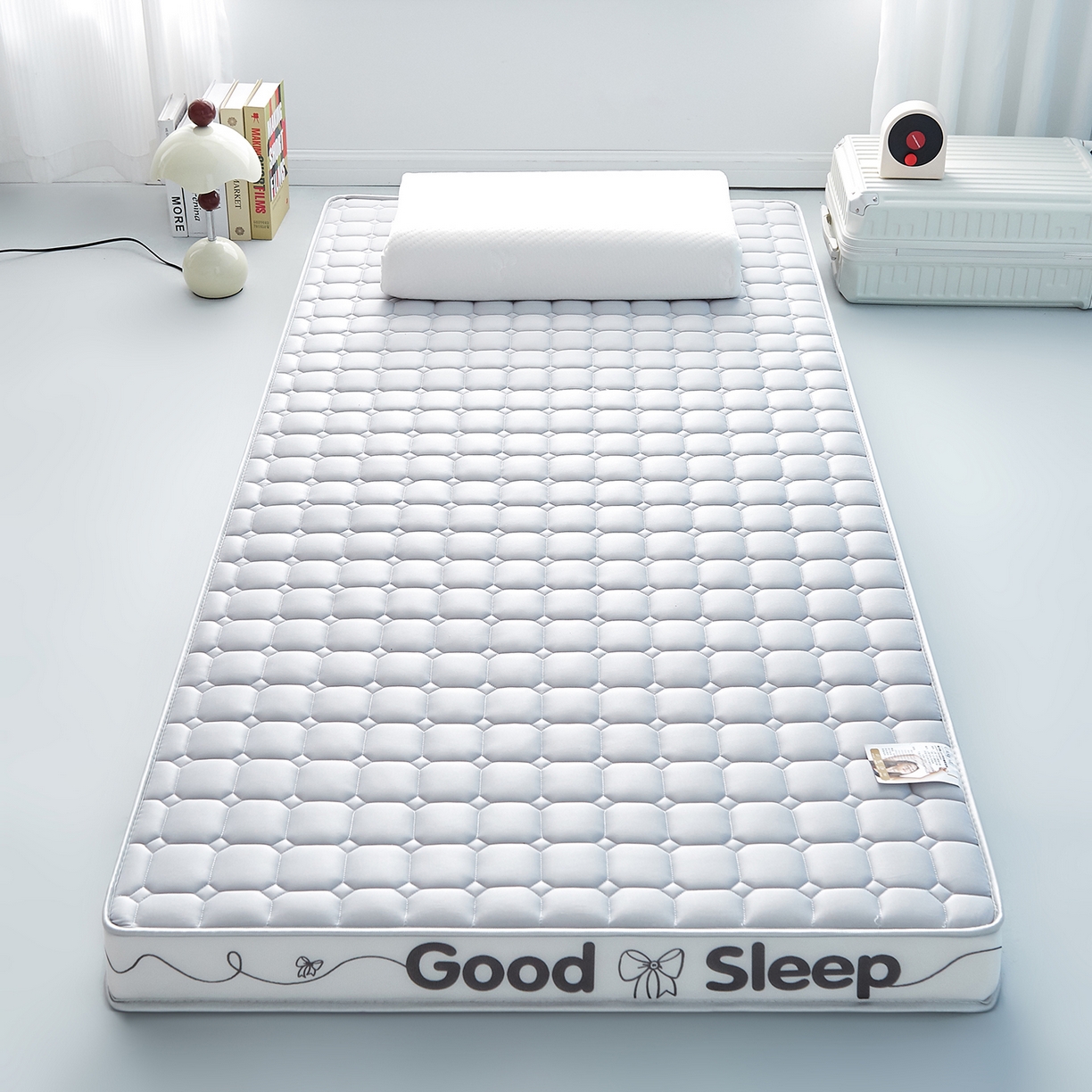 91家纺网 家纺一手货源 找家纺 元昊床垫 2025新款牛奶丝乳胶记忆海绵学生床垫 蝴蝶结-落尘灰