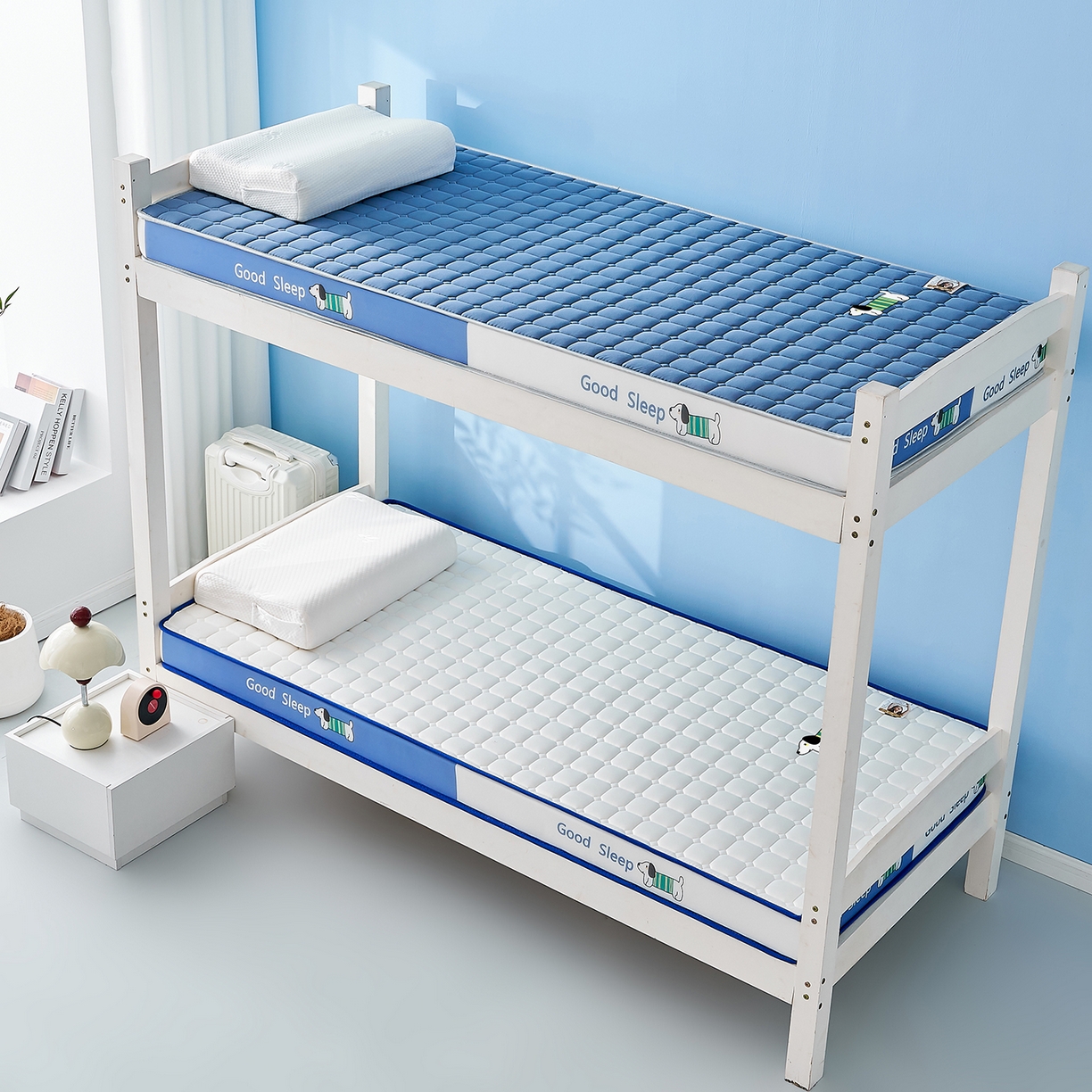 91家纺网 家纺一手货源 找家纺 元昊床垫 2025新款牛奶丝乳胶记忆海绵学生床垫 旺旺狗-布丁蓝