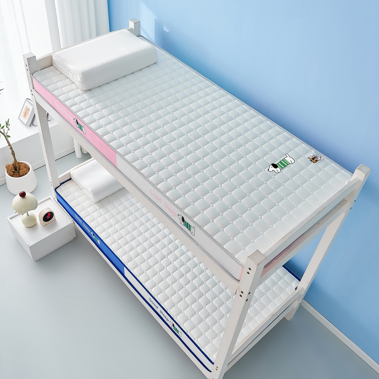 91家纺网 家纺一手货源 找家纺 元昊床垫 2025新款牛奶丝乳胶记忆海绵学生床垫 旺旺狗-布丁粉