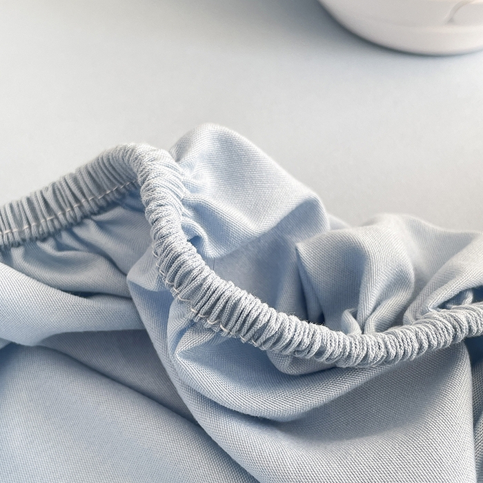 91家纺网 家纺一手货源 找家纺 北辰 2025新款简约素色云朵棉可水洗纯色床笠单件三件套 冰川蓝