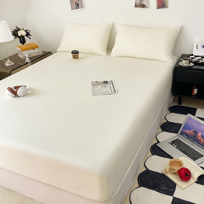 91家纺网 家纺一手货源 找家纺 北辰 2025新款简约素色云朵棉可水洗纯色床笠单件三件套 奶昔白