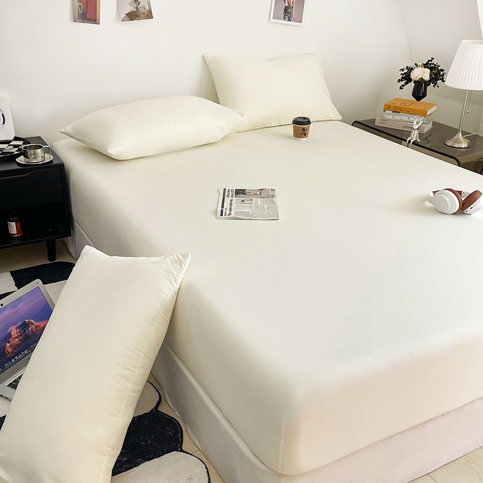 91家纺网 家纺一手货源 找家纺 北辰 2025新款简约素色云朵棉可水洗纯色床笠单件三件套 奶昔白