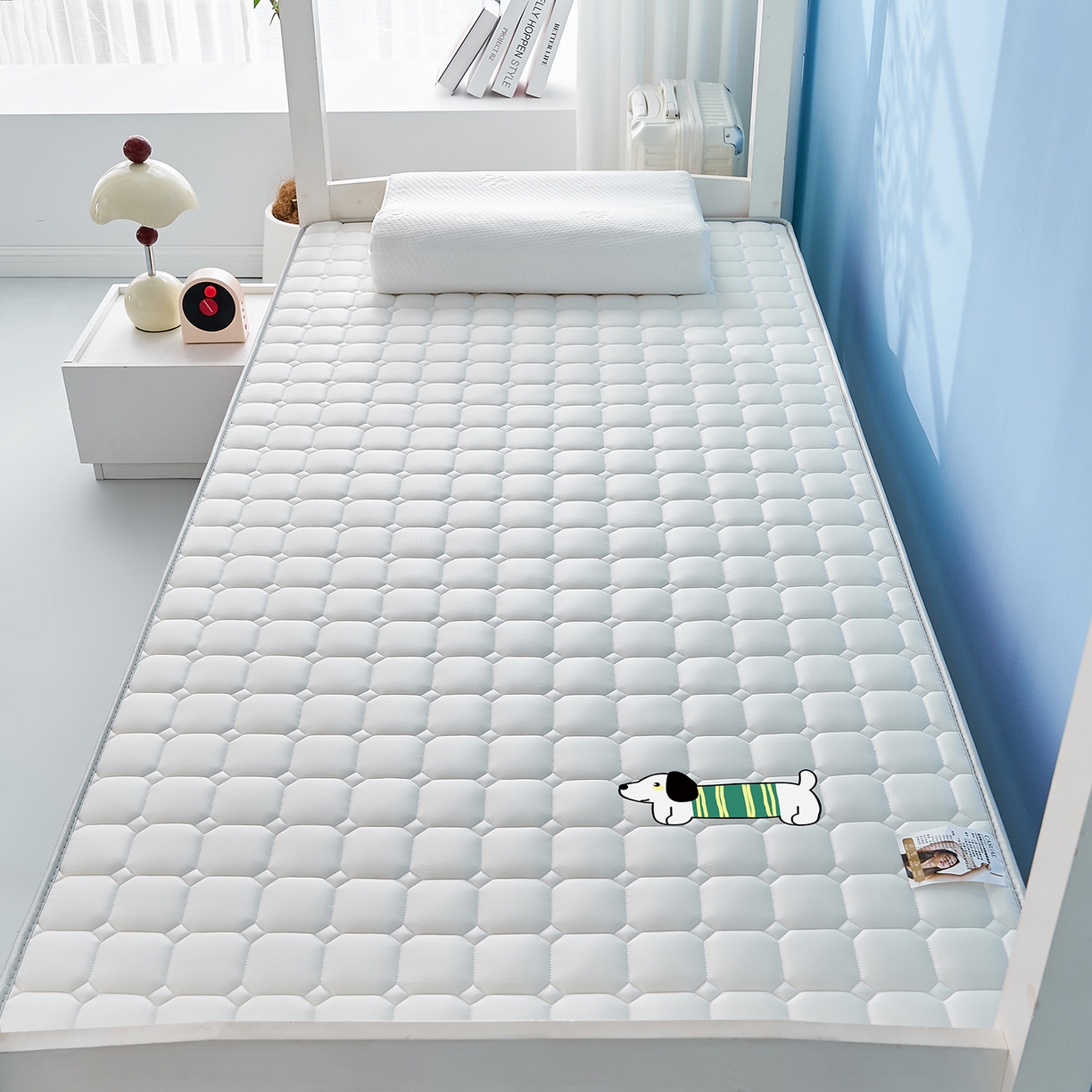 91家纺网 家纺一手货源 找家纺 元昊床垫 2025新款牛奶丝乳胶记忆海绵学生床垫 旺旺狗-布丁粉