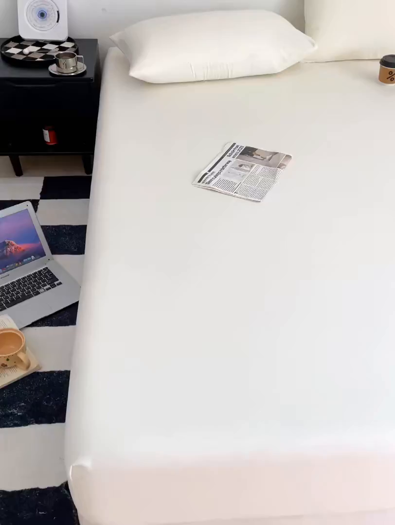 91家纺网 家纺一手货源 找家纺 北辰 2025新款简约素色云朵棉可水洗纯色床笠单件三件套 奶昔白