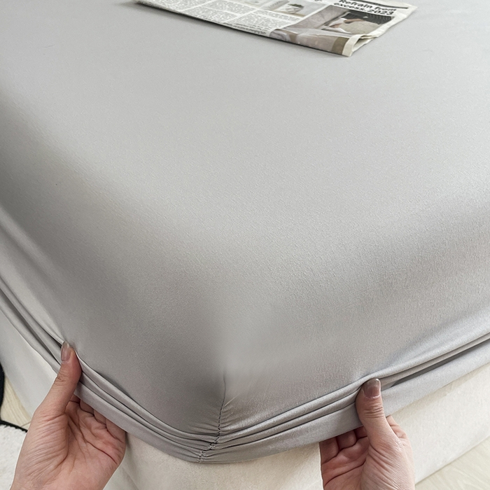 91家纺网 家纺一手货源 找家纺 北辰 2025新款简约素色云朵棉可水洗纯色床笠单件三件套 素雅灰