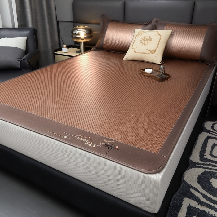 91家纺网 家纺一手货源 找家纺 卡罗兰 2025新款PE超冷感霸王藤刺绣床笠款凉席席子 古藤咖-床笠款