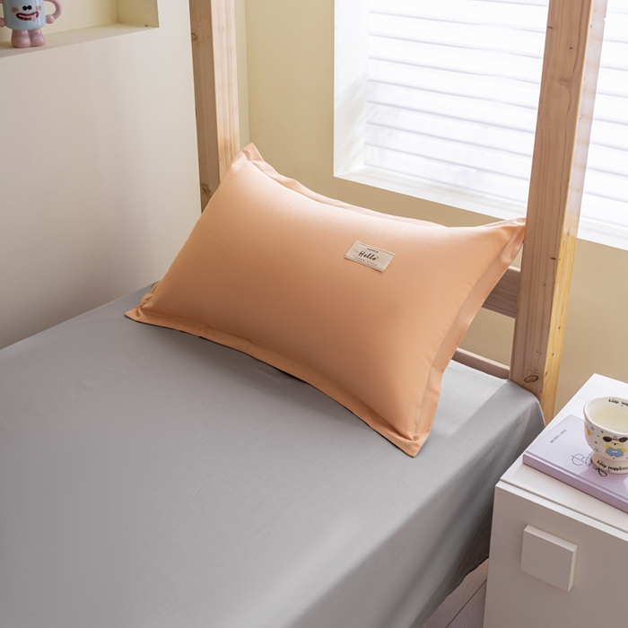 91家纺网 家纺一手货源 找家纺 鑫宇家纺 2025新款13372全棉纯色双拼学生宿舍三件套六件套 奶玉+浅灰