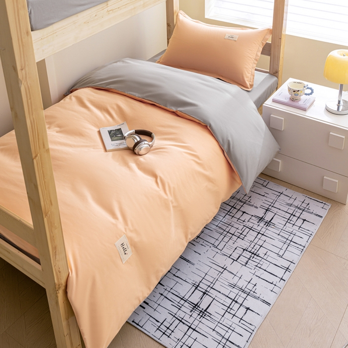 91家纺网 家纺一手货源 找家纺 鑫宇家纺 2025新款13372全棉纯色双拼学生宿舍三件套六件套 奶玉+浅灰