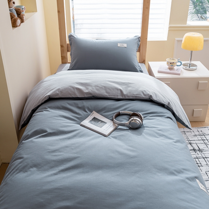 91家纺网 家纺一手货源 找家纺 鑫宇家纺 2025新款13372全棉纯色双拼学生宿舍三件套六件套 雾霾灰+浅灰