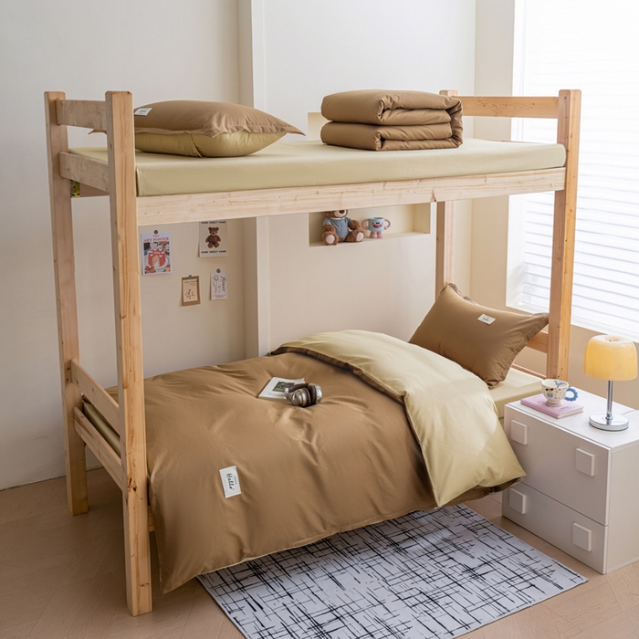 91家纺网 家纺一手货源 找家纺 鑫宇2025新款13372全棉学生宿舍上下铺三件套床单款床笠款可定制 摩卡棕+卡其