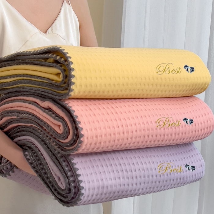 91家纺网 家纺一手货源 找家纺 （总）米菲 2025新款刺绣华夫格多功能毯盖毯毯子