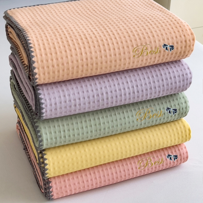 91家纺网 家纺一手货源 找家纺 （总）米菲 2025新款刺绣华夫格多功能毯盖毯毯子