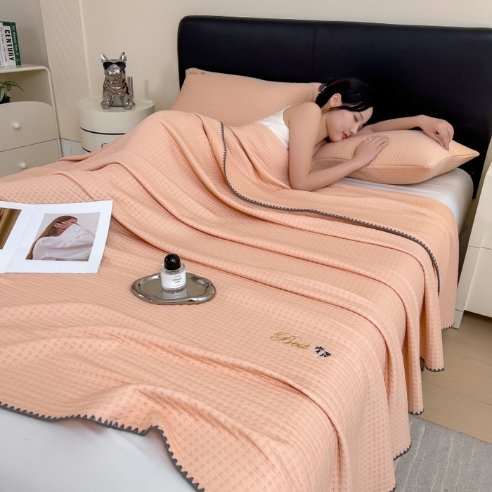 米菲 2025新款刺绣华夫格多功能毯盖毯毯子 夏天-蜜桃