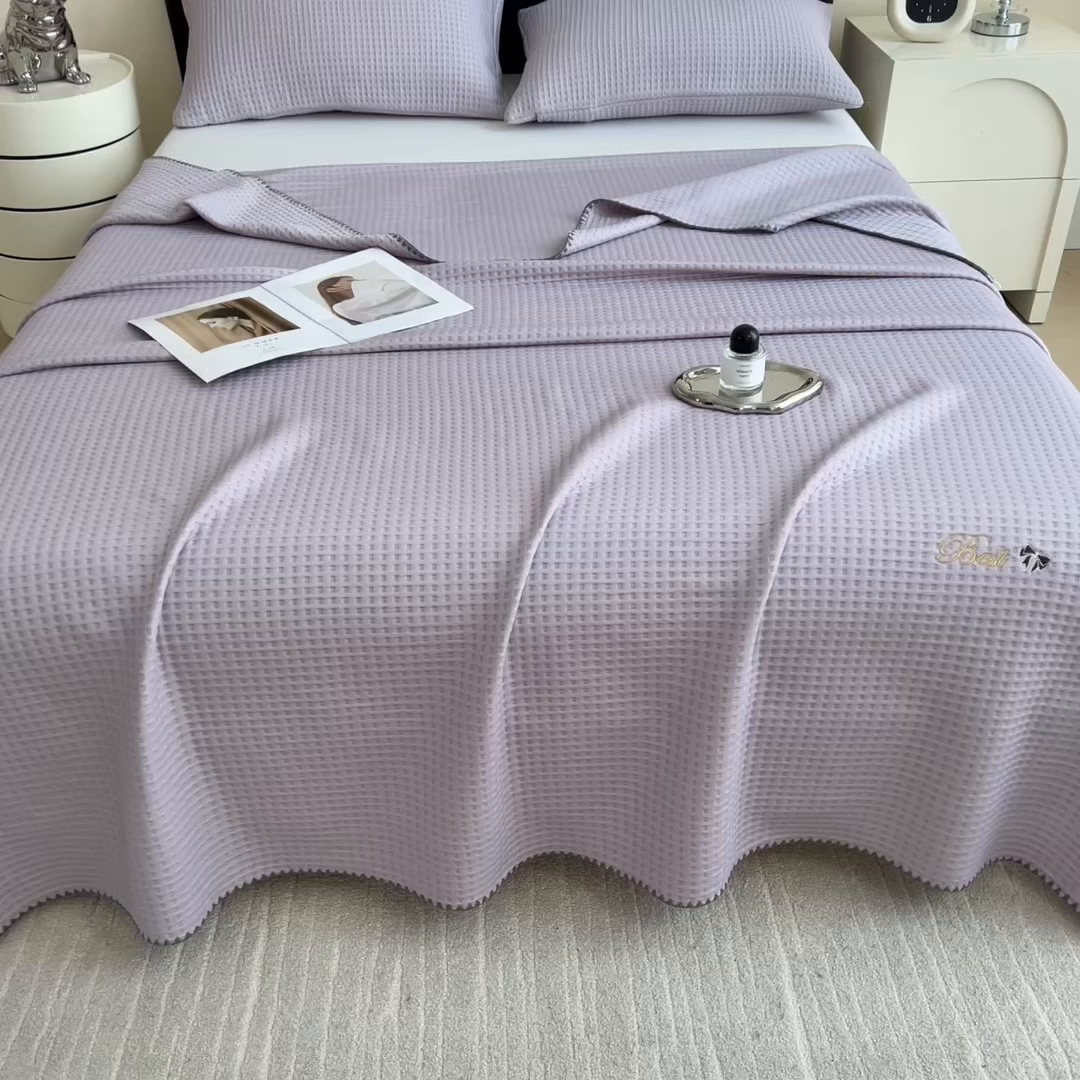 91家纺网 家纺一手货源 找家纺 米菲 2025新款刺绣华夫格多功能毯盖毯毯子 夏天-浅紫