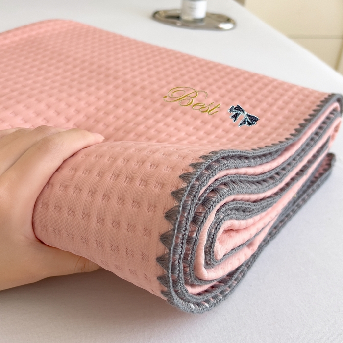 91家纺网 家纺一手货源 找家纺 米菲 2025新款刺绣华夫格多功能毯盖毯毯子 夏天-嫩粉