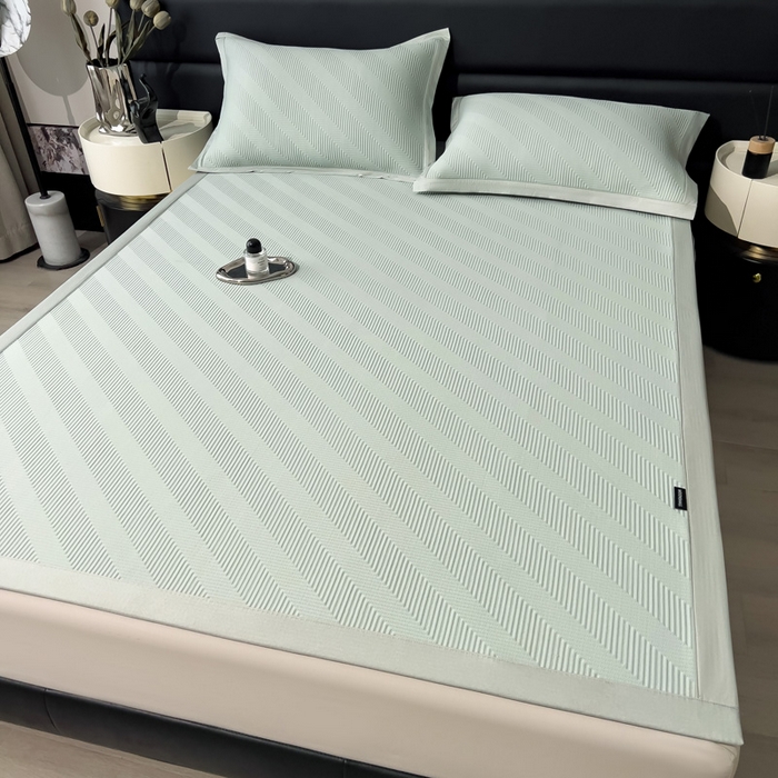 91家纺网 家纺一手货源 找家纺 席世家 2025春夏新款A类凉感席冰川凉席空调席-罗拉 1.5m控价不低于169元   谢谢配合  需要手提袋+5元 罗拉-抹茶绿（绑带款）