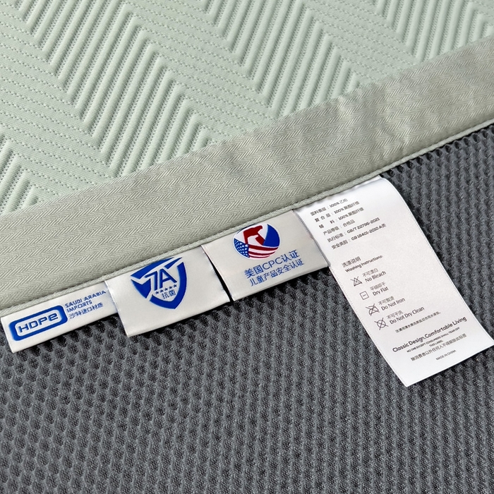 91家纺网 家纺一手货源 找家纺 席世家 2025春夏新款A类凉感席冰川凉席空调席-罗拉 1.5m控价不低于169元   谢谢配合  需要手提袋+5元 罗拉-抹茶绿（绑带款）