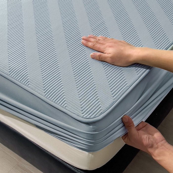 91家纺网 家纺一手货源 找家纺 席世家 2025春夏新款A类凉感席冰川凉席空调席-罗拉 1.5m控价不低于169元   谢谢配合  需要手提袋+5元 罗拉-蓝（床笠款）