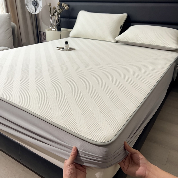 91家纺网 家纺一手货源 找家纺 席世家 2025春夏新款A类凉感席冰川凉席空调席-罗拉 1.5m控价不低于169元   谢谢配合  需要手提袋+5元 罗拉-米白（床笠款）