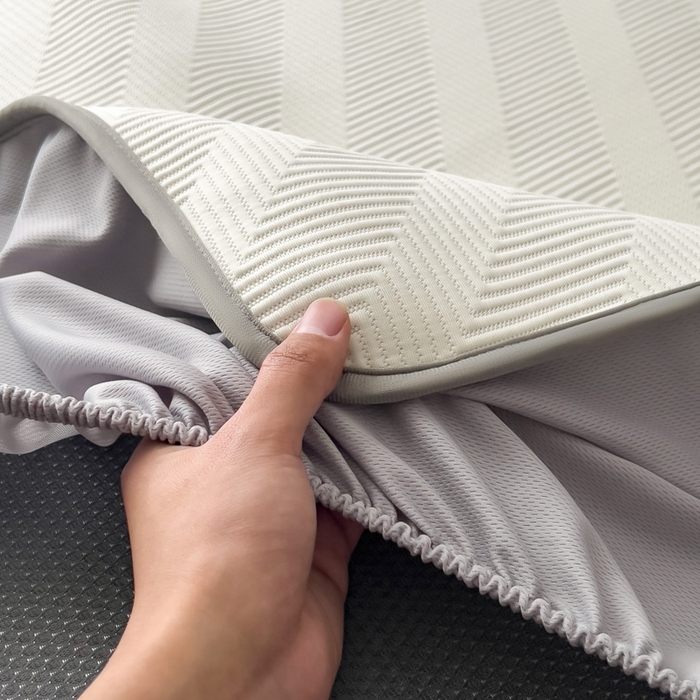 91家纺网 家纺一手货源 找家纺 席世家 2025春夏新款A类凉感席冰川凉席空调席-罗拉 1.5m控价不低于169元   谢谢配合  需要手提袋+5元 罗拉-米白（床笠款）