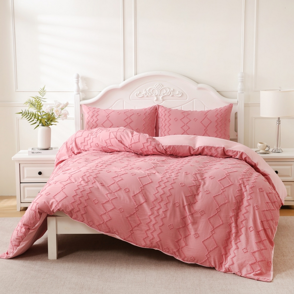 91家纺网 家纺一手货源 找家纺 子不语家纺2025新款跨境外贸 剪花簇绒纯色三件套亚马逊Temu速卖 通Shein沃尔玛专供 菱形波浪粉