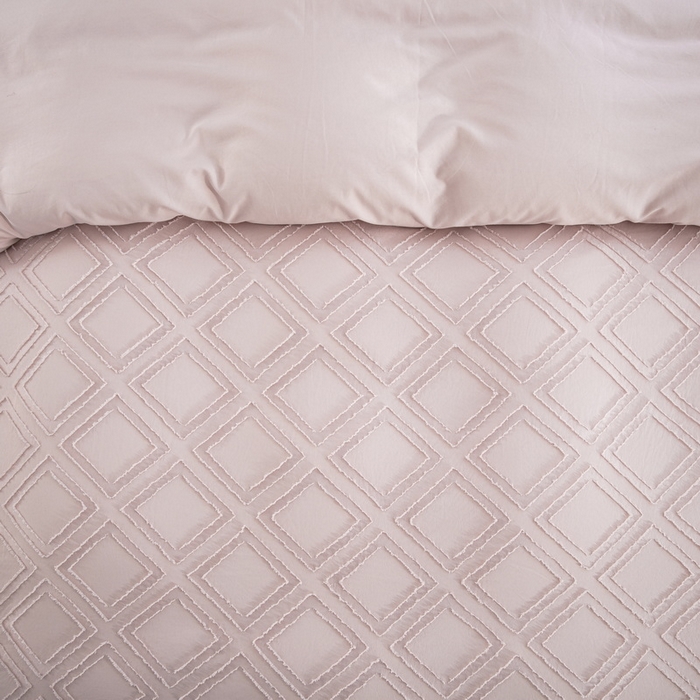 91家纺网 家纺一手货源 找家纺 子不语家纺2025新款跨境外贸 剪花簇绒纯色三件套亚马逊Temu速卖 通Shein沃尔玛专供 菱形浅粉