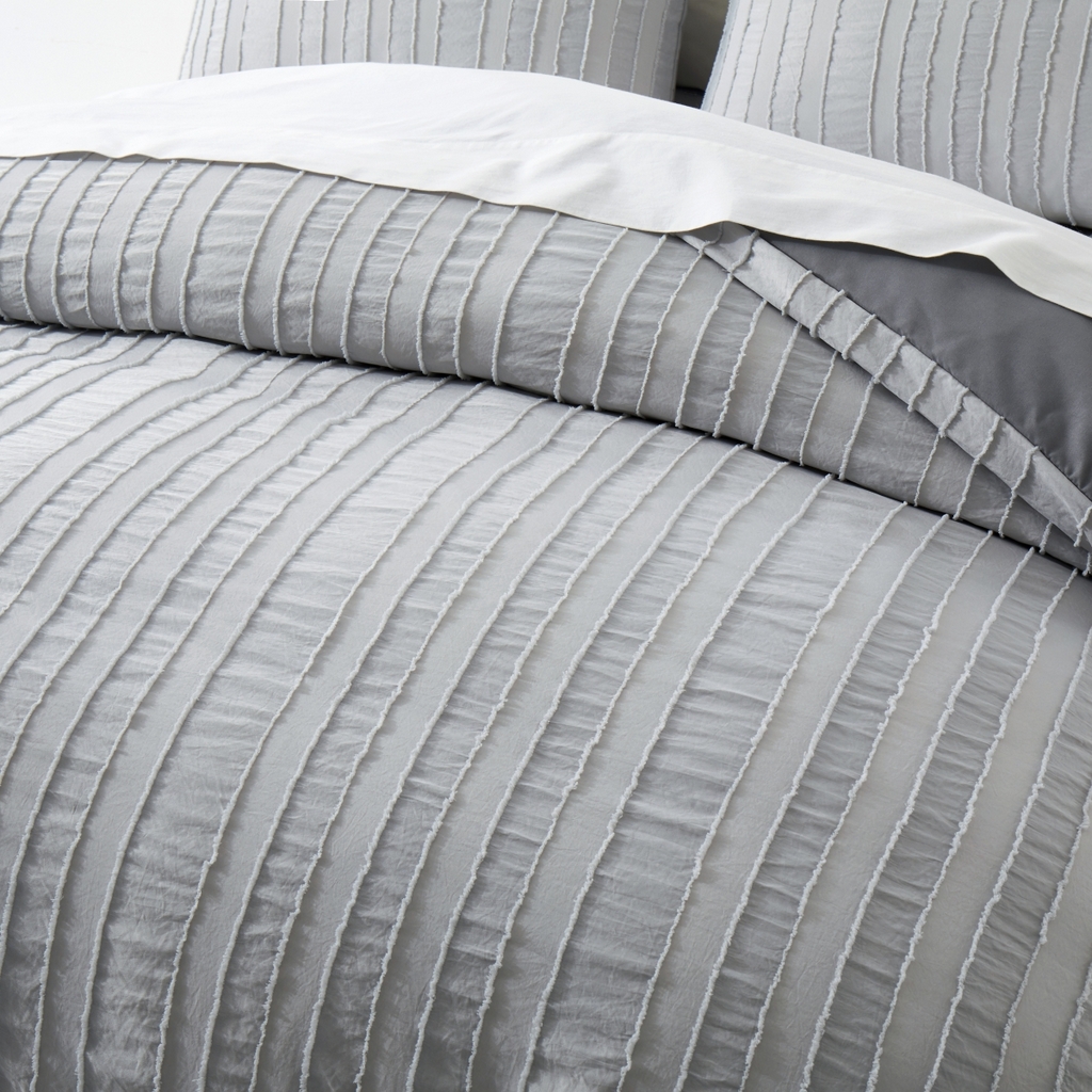 91家纺网 家纺一手货源 找家纺 子不语家纺2025新款跨境外贸 剪花簇绒纯色三件套亚马逊Temu速卖 通Shein沃尔玛专供 竖条灰